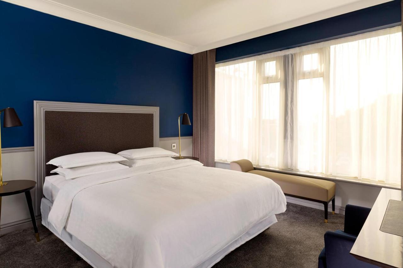 Sheraton Heathrow 4* Hillingdon