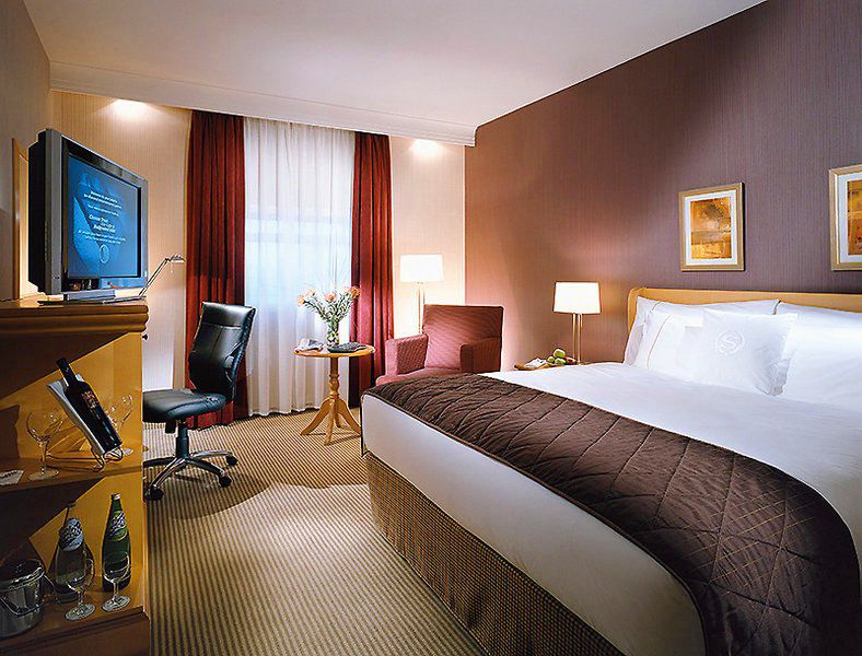 Sheraton Heathrow Hotel